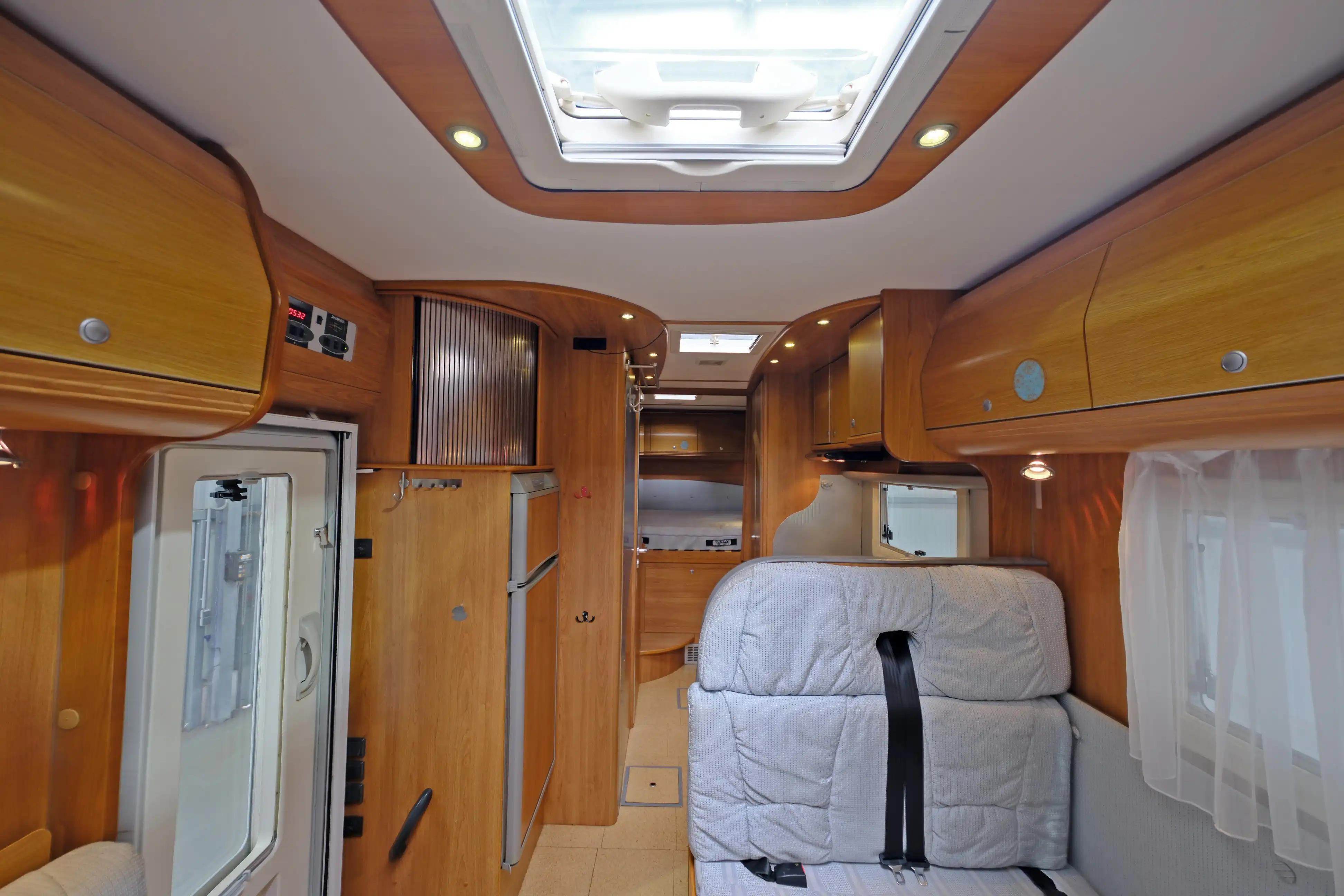 DETHLEFFS Globetrotter XXL A 8000 - Ansicht 9